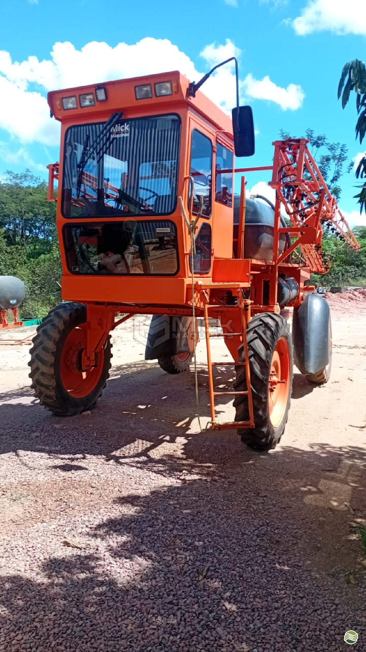 PULVERIZADOR JACTO UNIPORT 2000 Tração 4x2 Mick Máquinas - Jacto TERRA NOVA DO NORTE MATO GROSSO MT